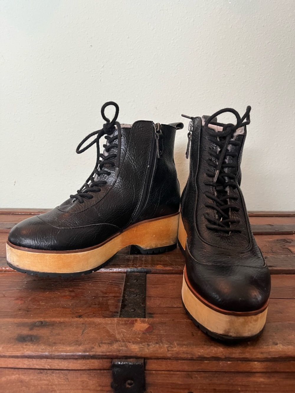 Kelsi Dagger Brooklyn Wise Lace-Up Clog Ankle Boot Wood / Black Leather 8